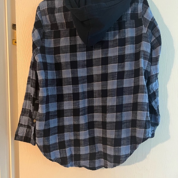 Time and Tru button up with hood - Picture 2 of 2